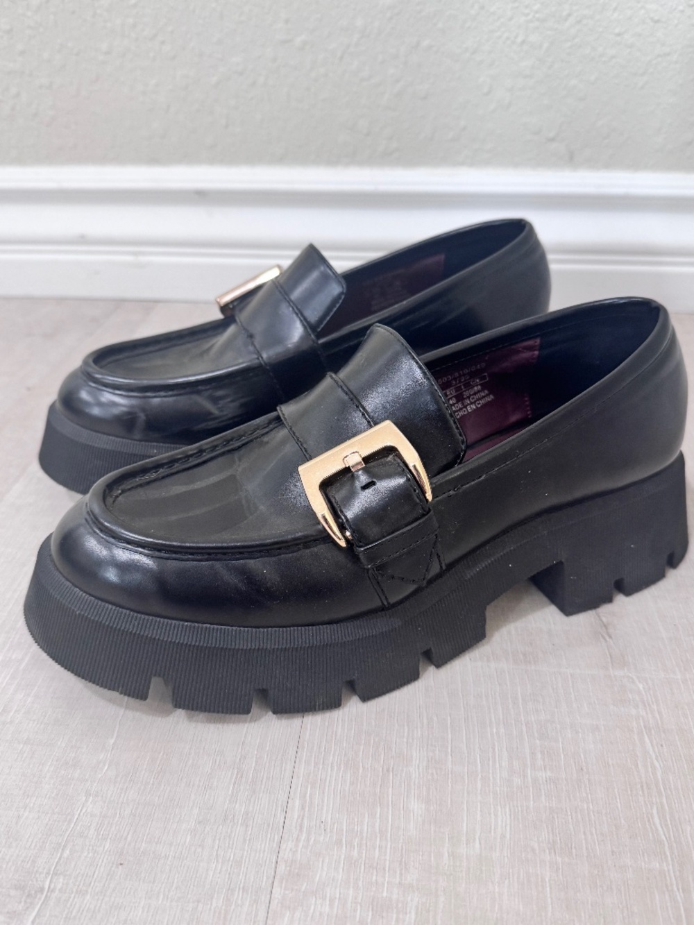 Zara Lug Sole Platform Loafer Gold Buckle Women's 9 40